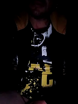 Snapshot of Makis09 chatting on 03-28-26, 01:16 Makis09 online show from 03-28-26, 01:16