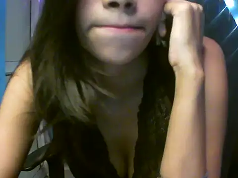 RENUKA RAJPUT online show from 10-12-25, 06:18