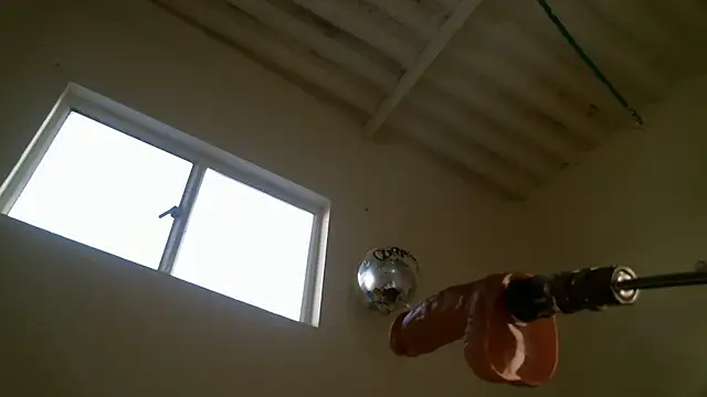 Monserrat Sweet online show from 11-22-25, 07:02