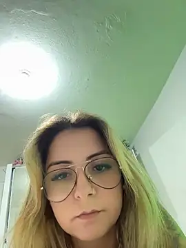 sophiemonroevip online show from 07-05-26, 01:23