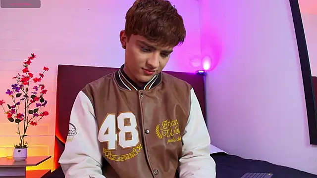 Lucass love online show from 03-15-26, 01:28