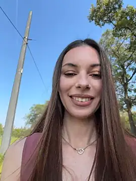 Amelie Crosby online show from 07-27-26, 01:29