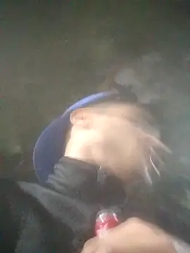 Snapshot of Veww1313 chatting on 10-02-25, 07:37 Veww1313 online show from 10-02-25, 07:37