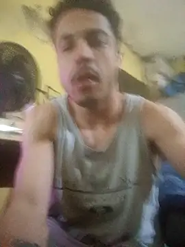 Snapshot of Veww1313 chatting on 10-08-25, 05:10 Veww1313 online show from 10-08-25, 05:10