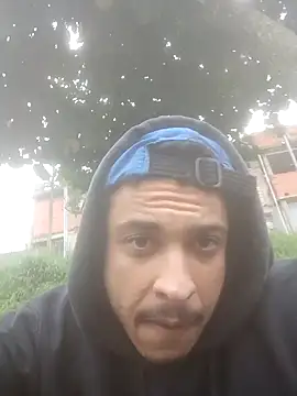 Snapshot of Veww1313 chatting on 10-11-25, 10:47 Veww1313 online show from 10-11-25, 10:47