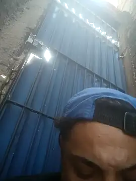 Snapshot of Veww1313 chatting on 10-16-25, 01:23 Veww1313 online show from 10-16-25, 01:23