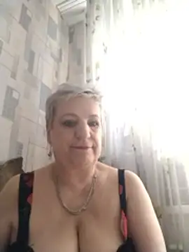 StarNicole online show from 06-10-26, 05:50