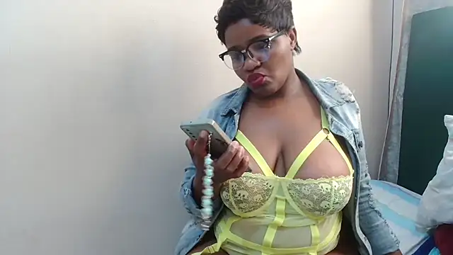 ChubbyBitch26 online show from 07-15-26, 02:11