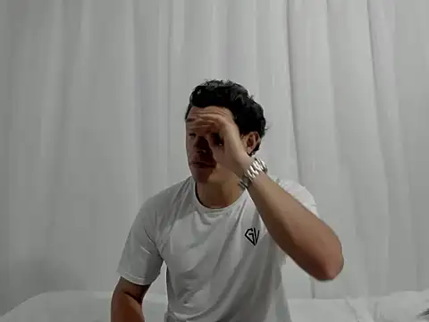 douglaszaens online show from 02-10-26, 03:10