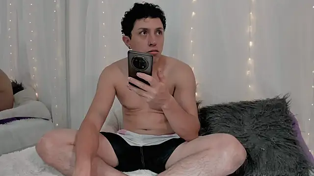 douglaszaens online show from 04-04-26, 03:05