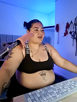 AndreaKinky online show from 11-13-25, 08:24