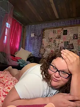 Snapshot of Fatpussybigass chatting on 05-23-26, 10:14 Fatpussybigass online show from 05-23-26, 10:14