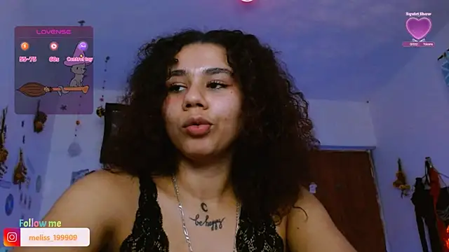 Snapshot of Nocturnawitch chatting on 05-18-26, 04:07 Nocturnawitch online show from 05-18-26, 04:07