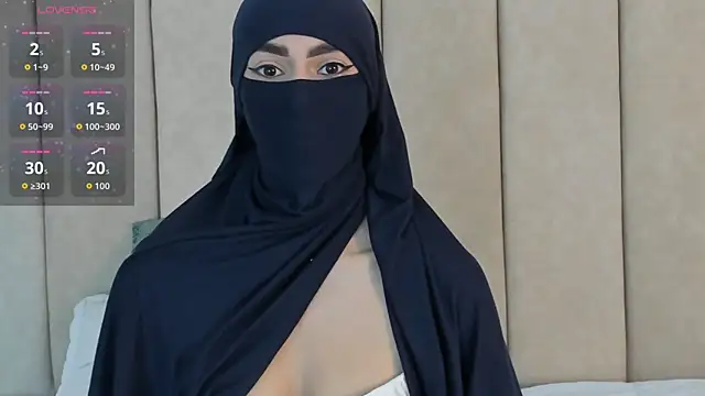  Zahiira  online show from 11-21-25, 12:15