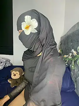  Zahiira  online show from 07-28-26, 12:48