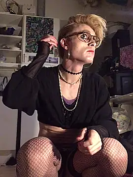 Snapshot of Sissy_Cindy_Whore chatting on 04-12-26, 12:48 Sissy Cindy Whore online show from 04-12-26, 12:48