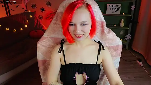 NaomiYoru online show from 10-23-25, 08:29