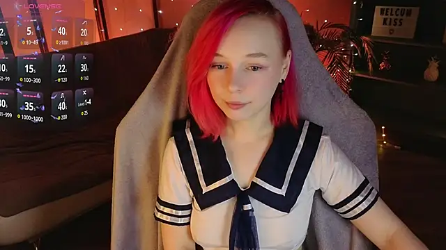 NaomiYoru online show from 02-07-26, 08:34