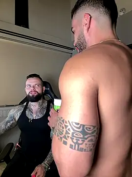 Snapshot of natevillage chatting on 10-11-25, 04:12 natevillage online show from 10-11-25, 04:12