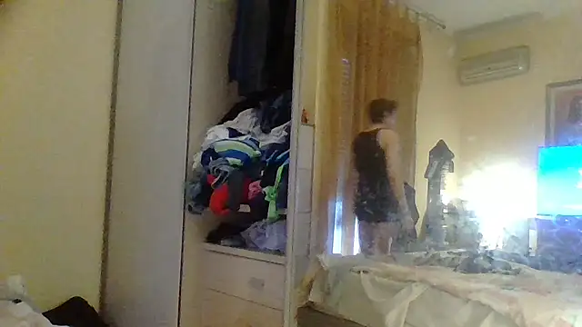 KalendaXL online show from 01-19-26, 01:37