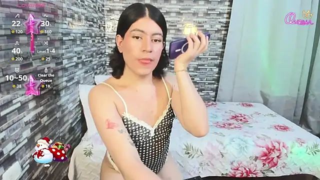 xxxEmmaxx online show from 12-17-25, 02:28