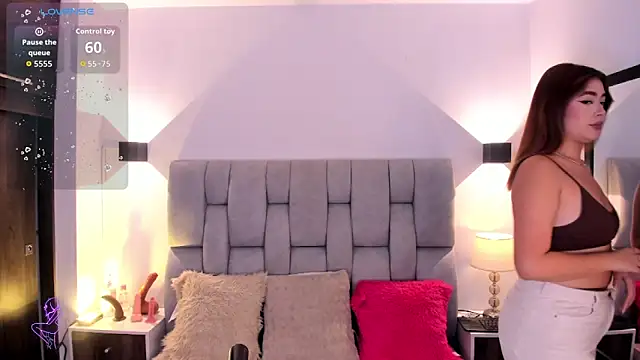 Mia volkova online show from 10-26-25, 12:33