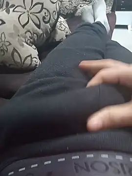 Alejandro260785 online show from 06-24-26, 02:05
