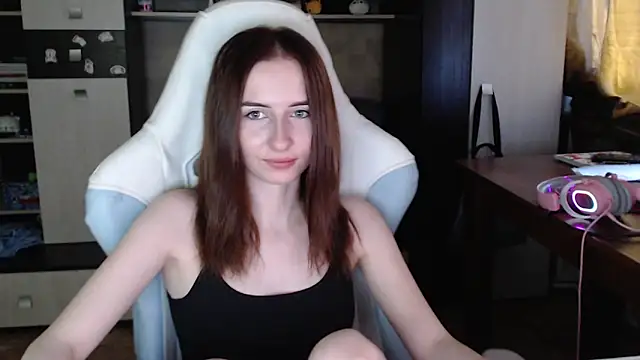 Cutti Crystal online show from 10-17-25, 09:45