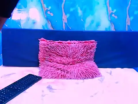 ebonypretty4u69 online show from 01-14-26, 05:57