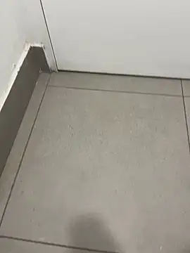 Snapshot of kamo012000 chatting on 09-15-25, 10:48 kamo012000 online show from 09-15-25, 10:48