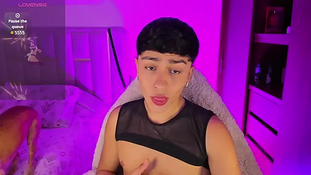 Matheewx m online show from 03-08-26, 01:25