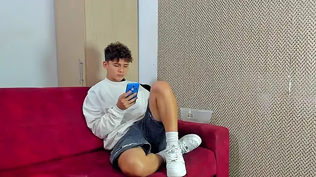 willy sexxx18 online show from 03-24-26, 07:30