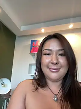 Snapshot of thedaynahoney chatting on 06-23-26, 11:52 thedaynahoney online show from 06-23-26, 11:52