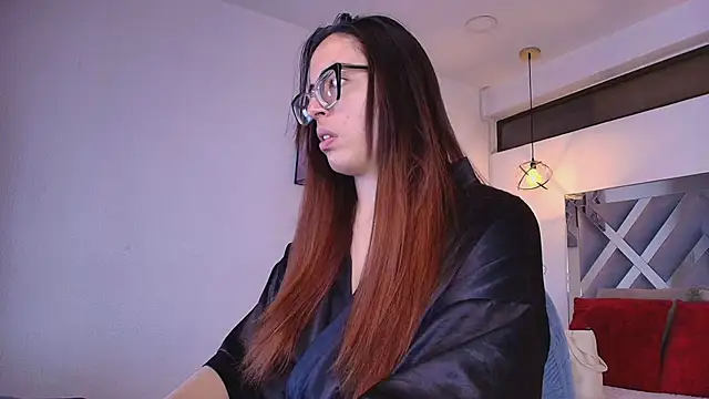 Snapshot of Rossi_ss1 chatting on 04-26-26, 03:04 Rossi ss1 online show from 04-26-26, 03:04