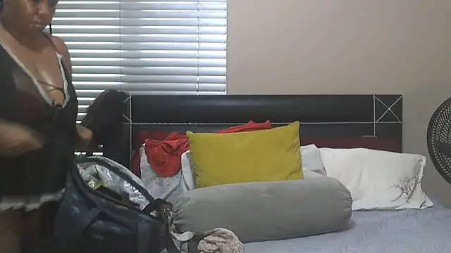 SweetBerryBliss online show from 11-06-25, 07:53