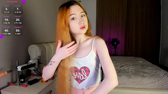 Clarity Yumi online show from 11-10-25, 03:16