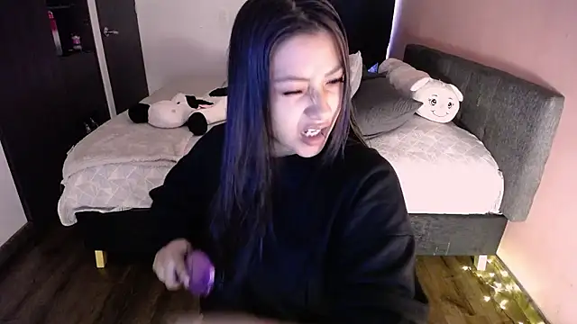 Mia 1120 online show from 01-10-26, 08:54