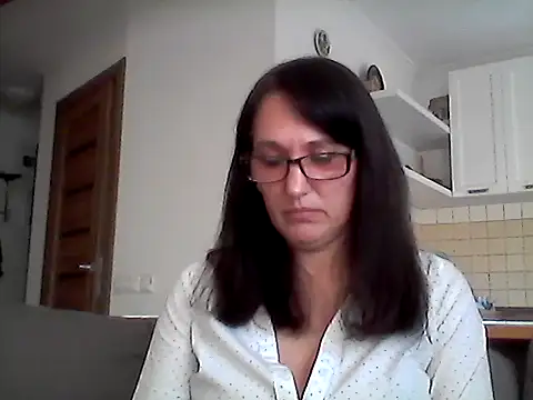 Snapshot of Elena48324 chatting on 04-30-26, 05:08 Elena48324 online show from 04-30-26, 05:08
