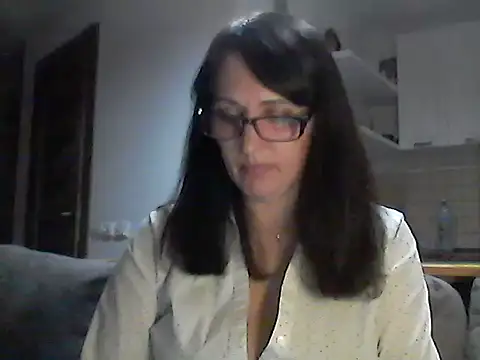 Snapshot of Elena48324 chatting on 05-07-26, 06:02 Elena48324 online show from 05-07-26, 06:02