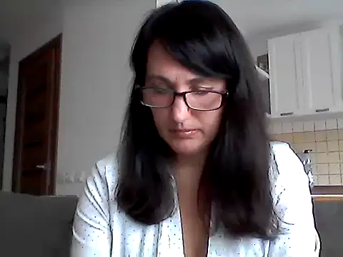 Snapshot of Elena48324 chatting on 05-16-26, 10:23 Elena48324 online show from 05-16-26, 10:23