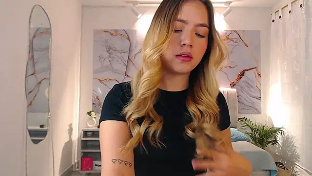  Tiffany1 online show from 10-26-25, 06:36