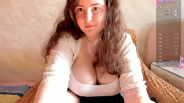 Snapshot of alice_allens chatting on 05-23-26, 04:07 alice allens online show from 05-23-26, 04:07