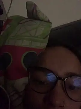 Dafne Mel online show from 09-12-25, 02:17