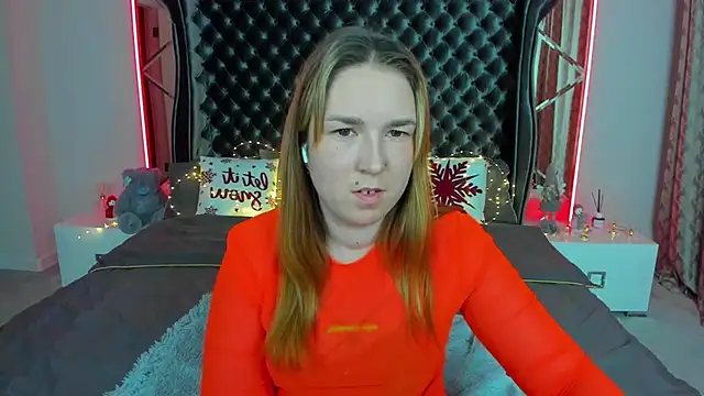 Sofii darling online show from 12-14-25, 05:40