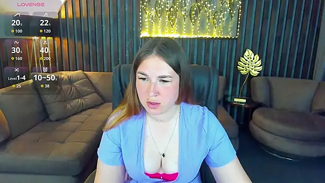 Sofii darling online show from 06-14-26, 04:31