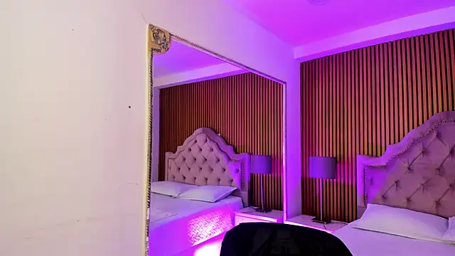 Starbutterflyy  online show from 11-12-25, 04:02