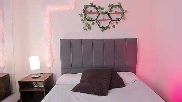 Snapshot of Ambar_gh1 chatting on 09-18-25, 08:22 Ambar gh1 online show from 09-18-25, 08:22