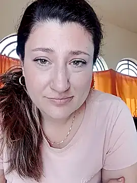 Snapshot of BlanquitaMexicana chatting on 10-21-25, 08:20 BlanquitaMexicana online show from 10-21-25, 08:20