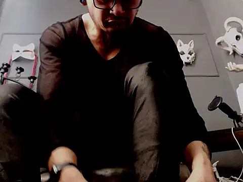 Snapshot of zain_kreigger chatting on 11-09-25, 01:20 zain kreigger online show from 11-09-25, 01:20