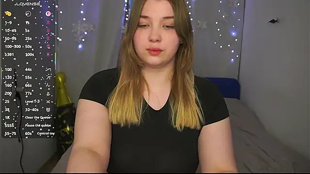 CuteSharloti online show from 03-26-26, 05:07